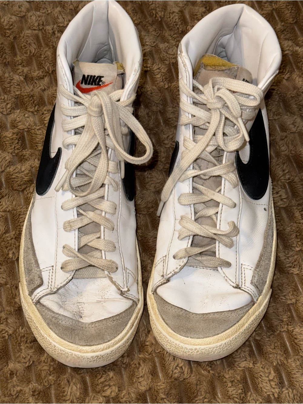 Nike Blazer Mid Men’s High Top Sneaker US Mens 9